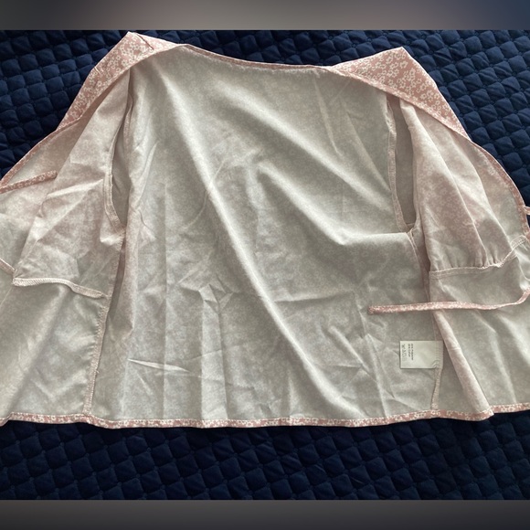 Floral Wrap Top S/M - Picture 11 of 13